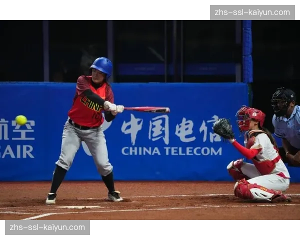 匹兹堡大学垒球队2月15日2-11不敌宾夕法尼亚州立大学，五局提前结束